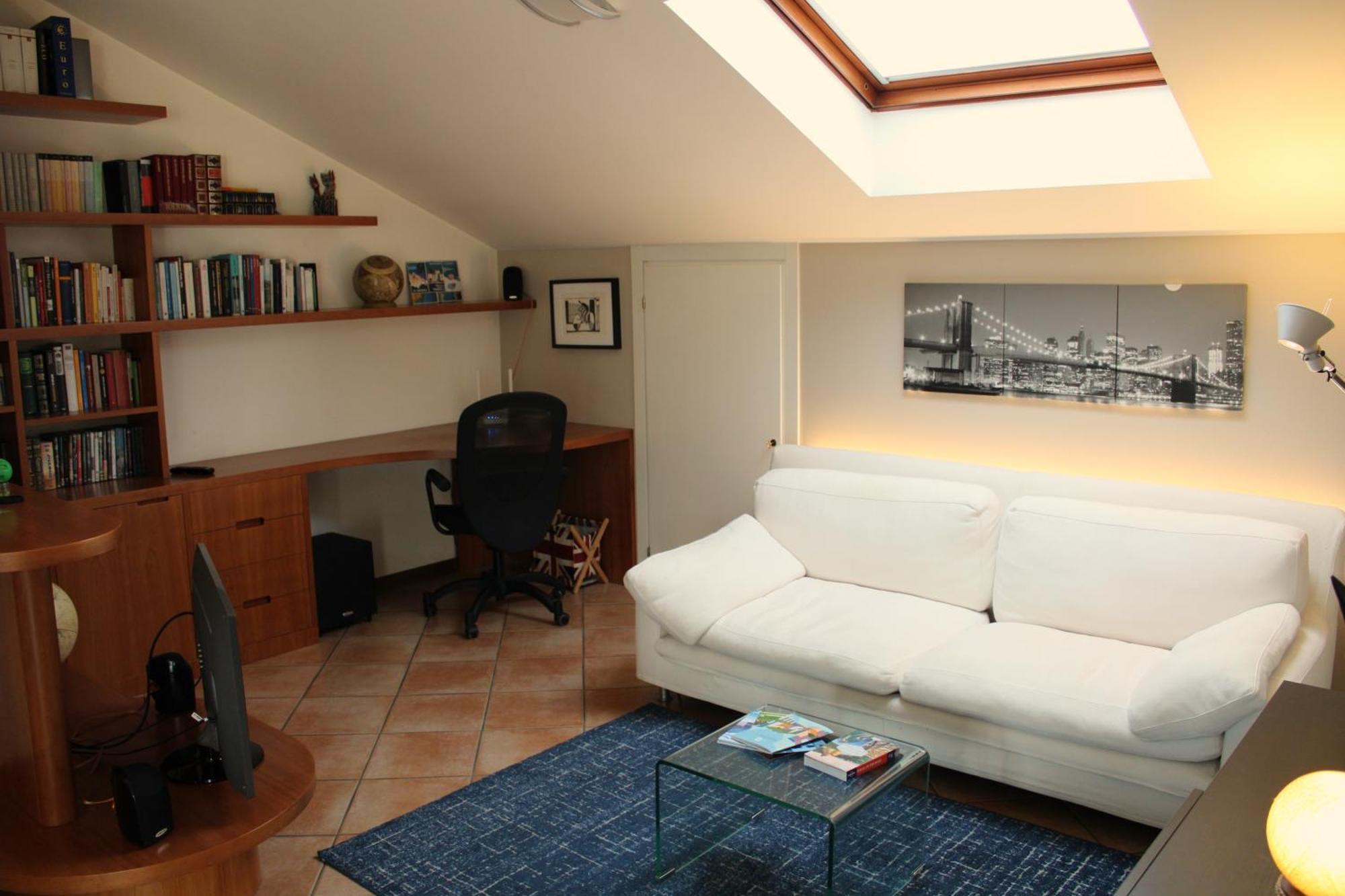 Bright Penthouse Close To Center With Terrace And Lake View Lecco Dış mekan fotoğraf